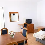 Apartamento Sunce Beachfront *