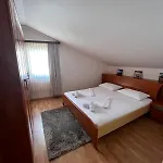Apartamento Sunce Beachfront