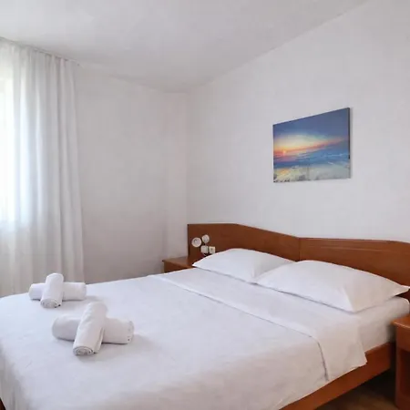 Sunce Beachfront Podgora (Split-Dalmatia)