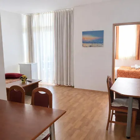 Appartement Sunce Beachfront Podgora (Split-Dalmatia)