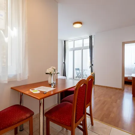 Apartment Sunce Beachfront