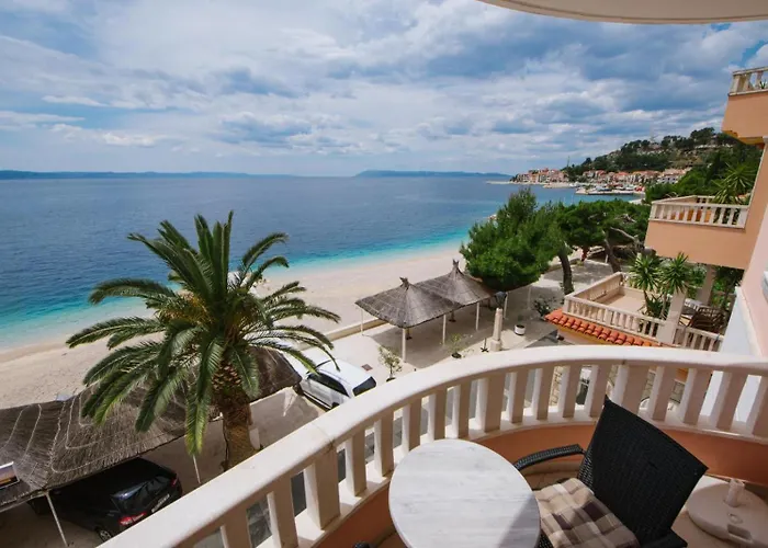 Sunce Beachfront Podgora (Split-Dalmatia)