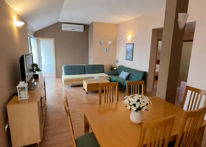 Sunce Beachfront * Podgora (Split-Dalmatia)