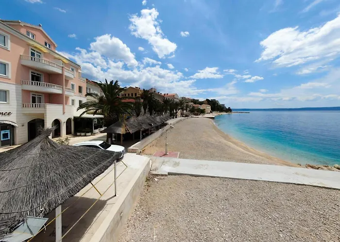 Sunce Beachfront Apartment *