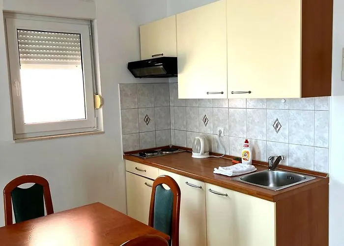 Sunce Beachfront Podgora (Split-Dalmatia)