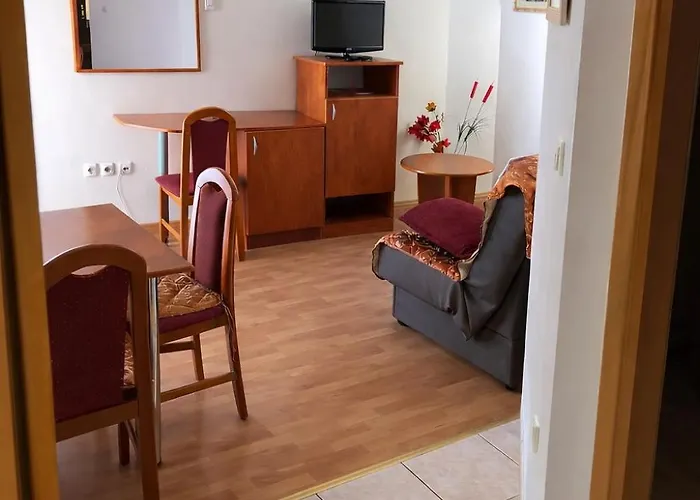 Sunce Beachfront Apartment Podgora (Split-Dalmatia)